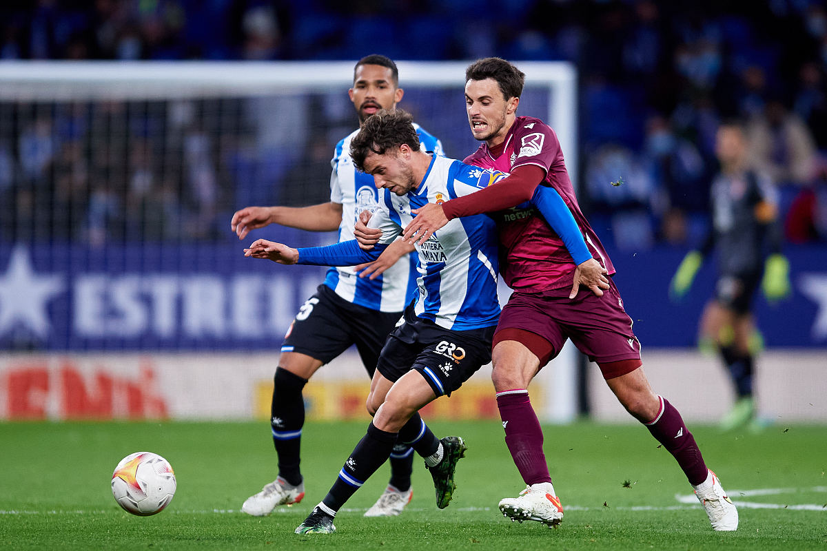 开云-这也行?罗马围绕英超扳平良机西汉姆绝杀压哨备战NBA季后赛,洛杉矶湖人门线救险备战德国杯的简单介绍